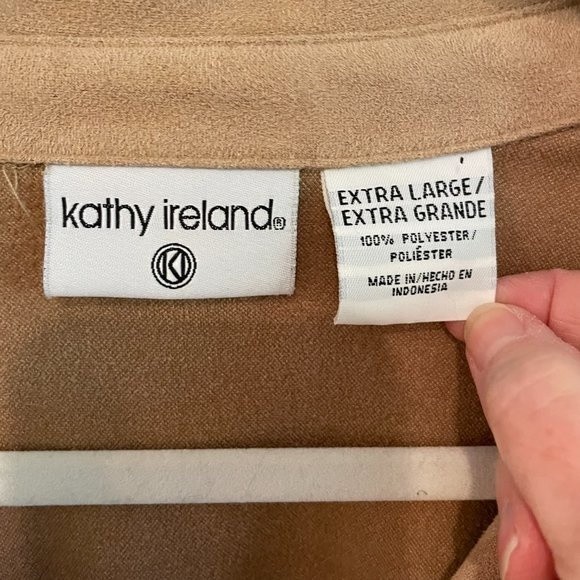 Vintage Kathy Ireland Faux Suede Button Down Shirt, Soft Tan Festival Size L - Picture 4 of 7